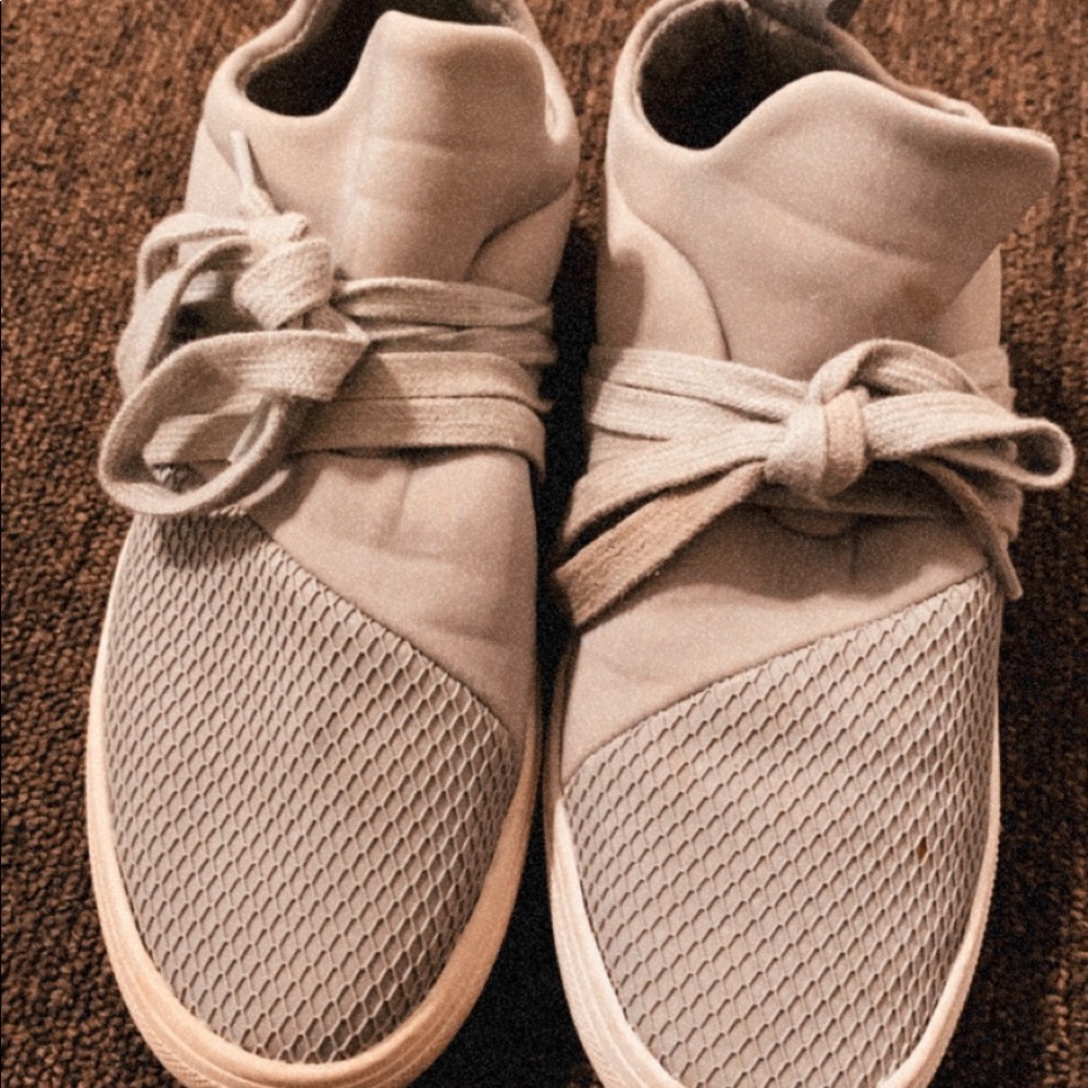 Steve Madden sneakers